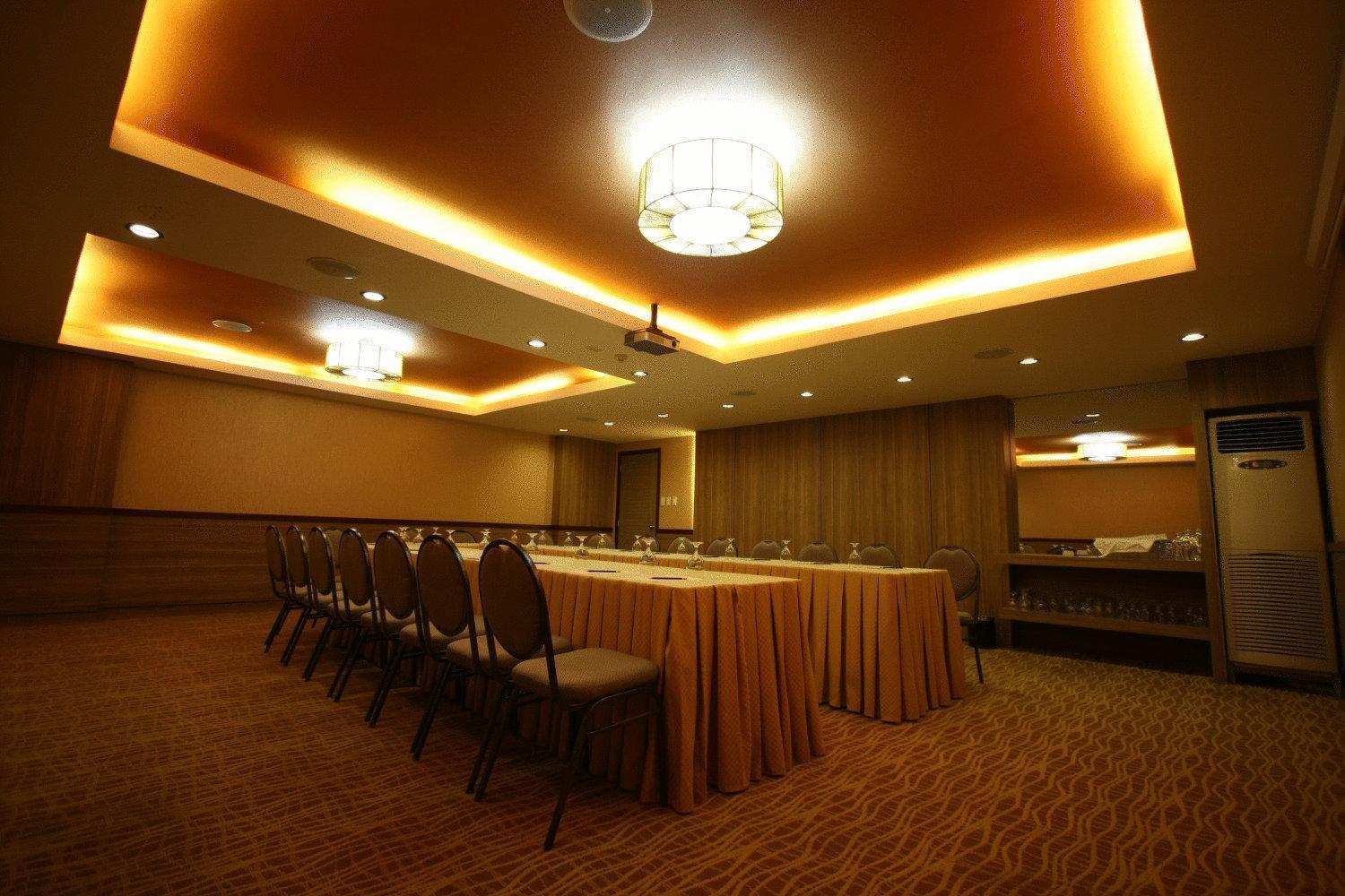 One Tagaytay Place Hotel Suites Official Account Tagaytay City Exterior foto