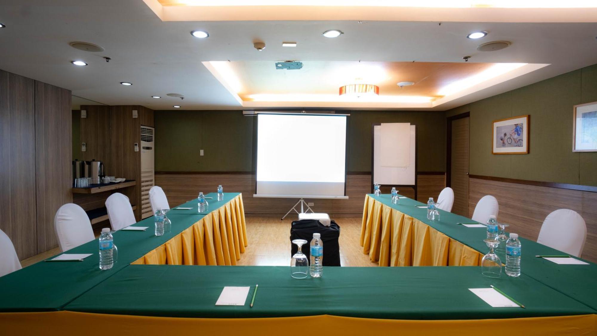One Tagaytay Place Hotel Suites Official Account Tagaytay City Exterior foto